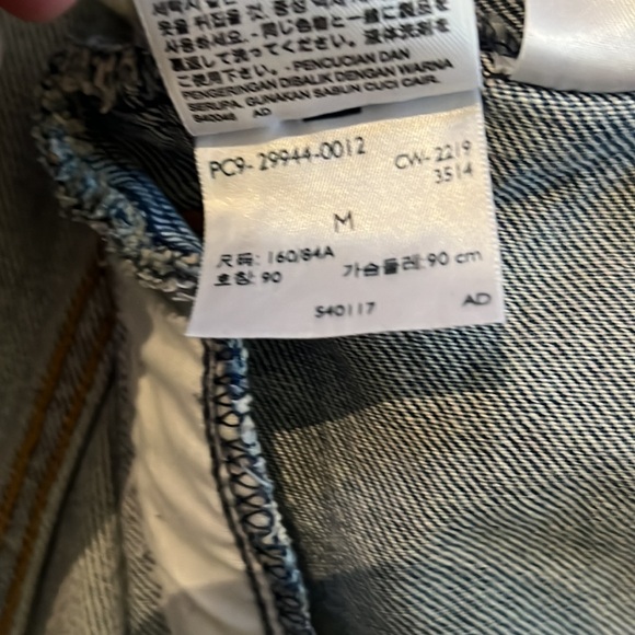 Levi's Womens 29944 0012 Stonewash Ex Boyfriend Denim Jean Trucker Jacket medium - Picture 8 of 9